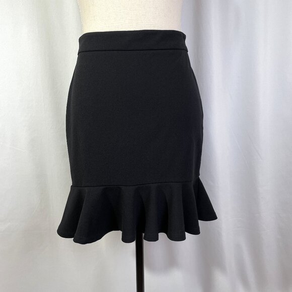 Forever 21 Ruffle Hi Low Mini Skirt Size Medium Black - Picture 1 of 11